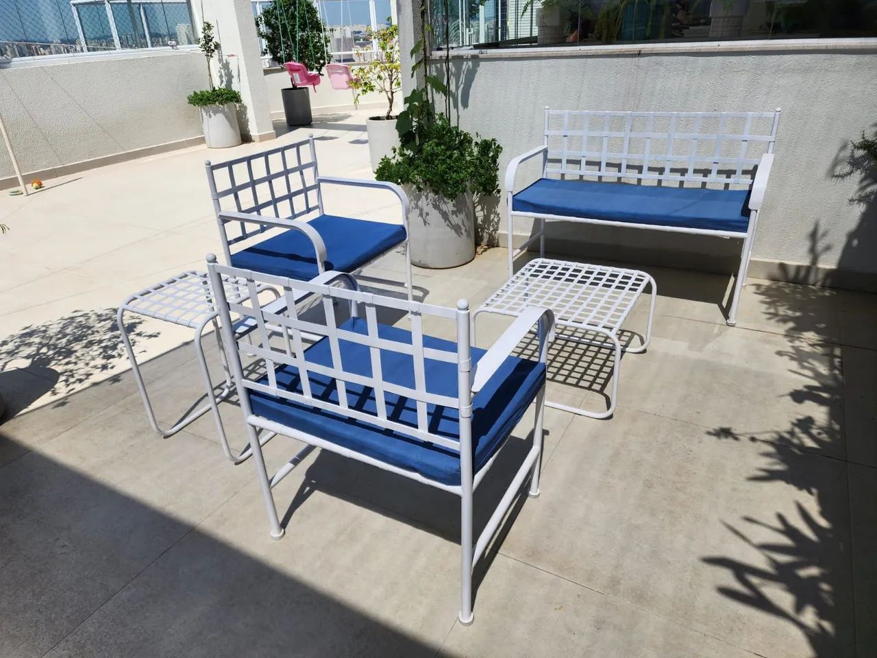 Banco e cadeiras galvanizadas para varanda ou piscina  - Foto 2
