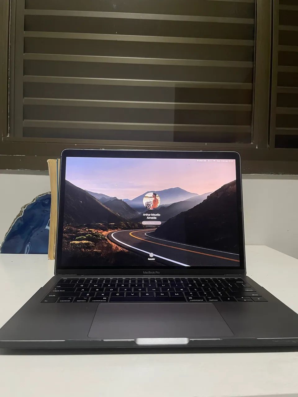 MacBook Pro 2017 13 Polegadas (580 Ciclos)