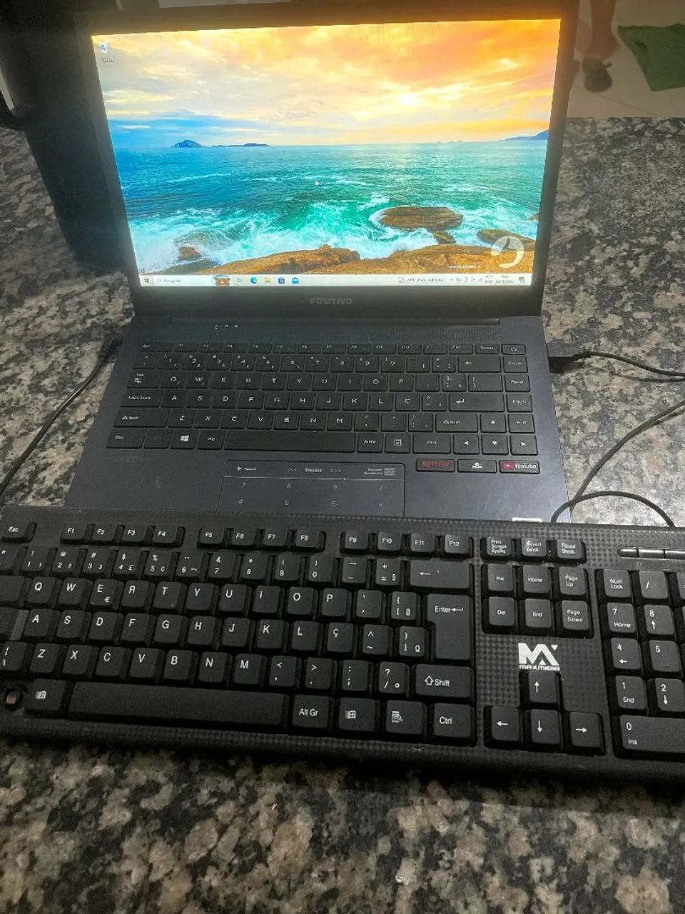 Notebook pouco usado