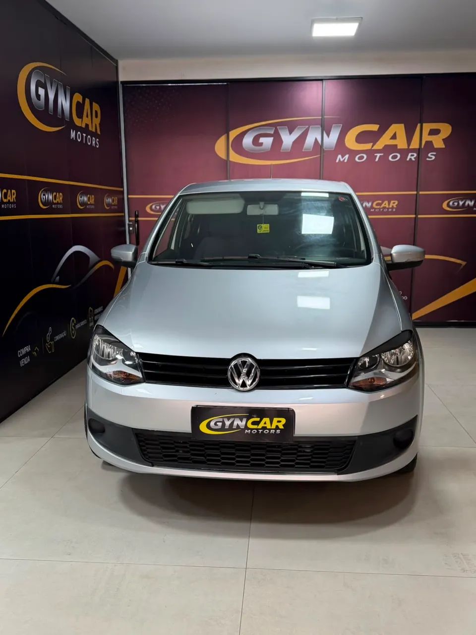 Volkswagen Fox Fox 1.0 Mi Total Flex 8V 3p 2012