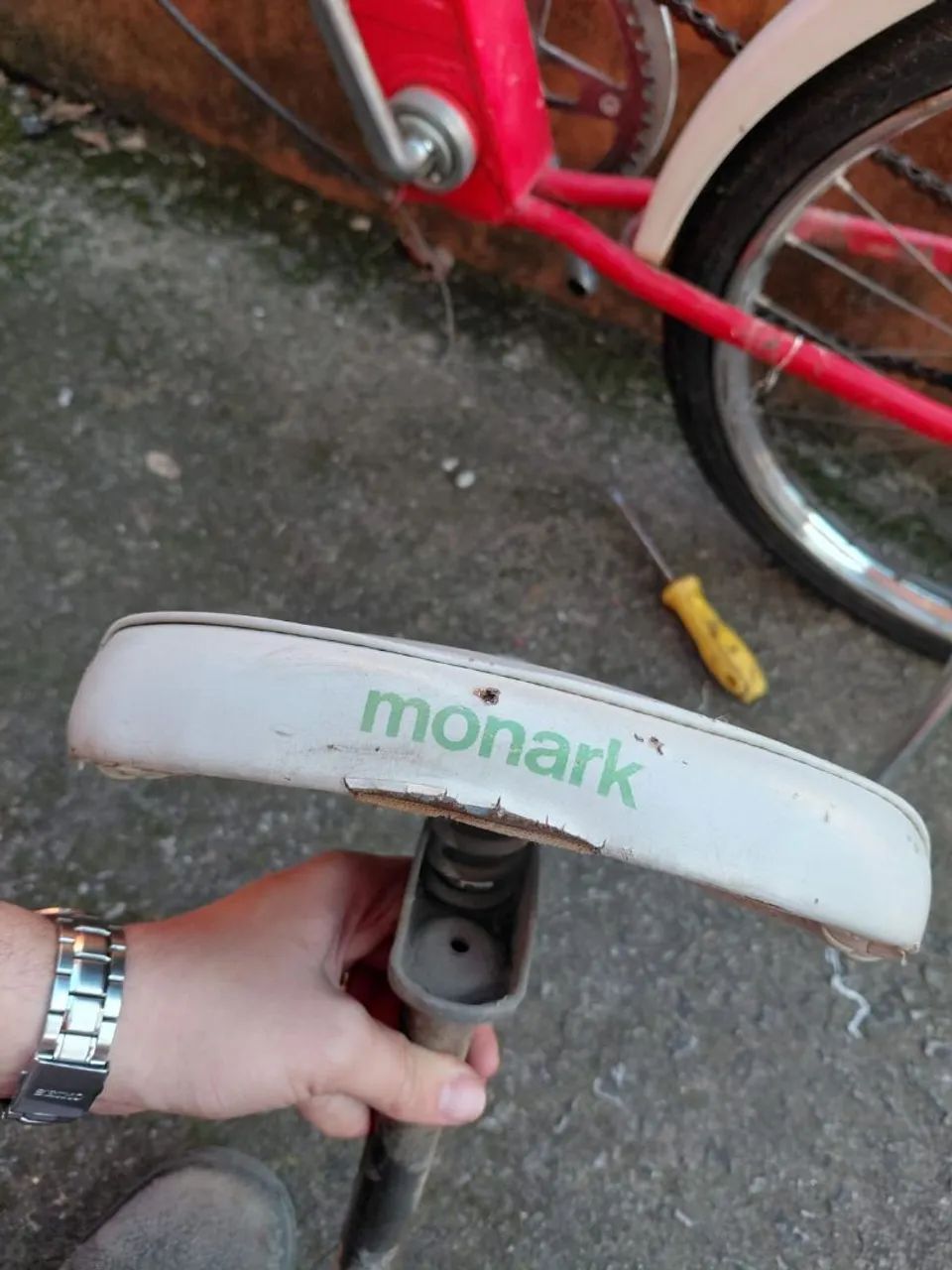 Banco monark monareta