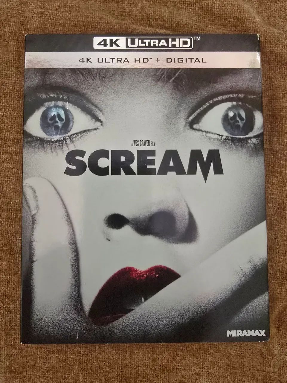 Pânico 4K Blu-Ray com luva