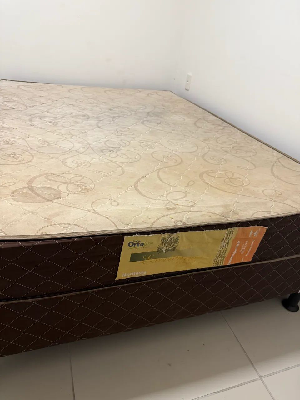 Vendo 2 camas usadas  - Foto 2