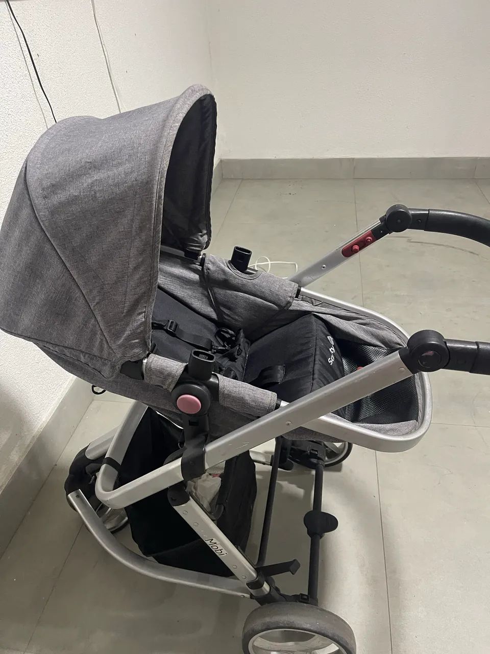 Carrinho de bebê Mobi da Safety 1st - Foto 4