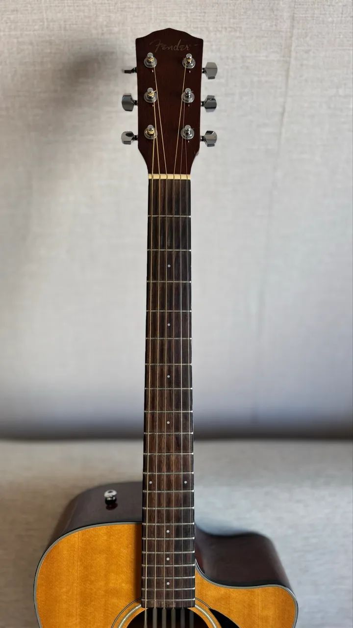 Fender CD-60CE NAT-DS-V2 + Fishman Isys+ + Case Fender Premium