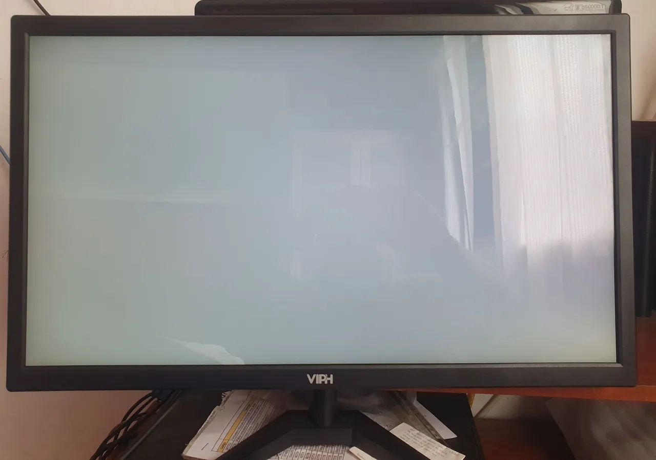 Monitor de 24 polegadas com defeito  - Foto 4