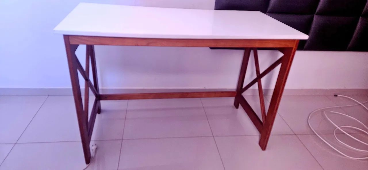 Vendo móveis com poucos meses de uso 