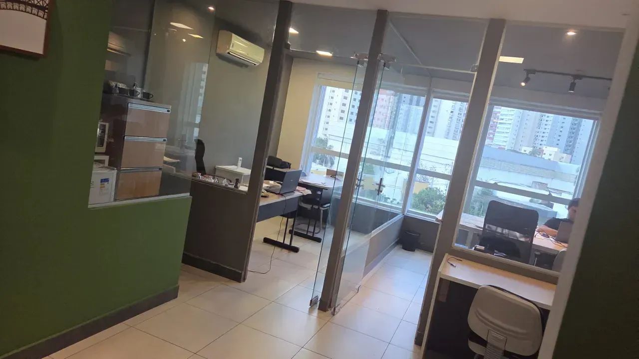 Imóvel para venda possui 35 metros quadrados com 2 quartos em Jardim Goiás - Goiânia - GO