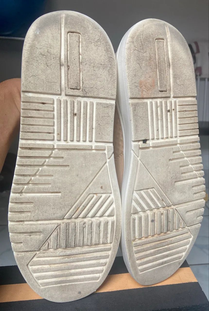 VENDO Tênis Casual - USADO - Foto 2