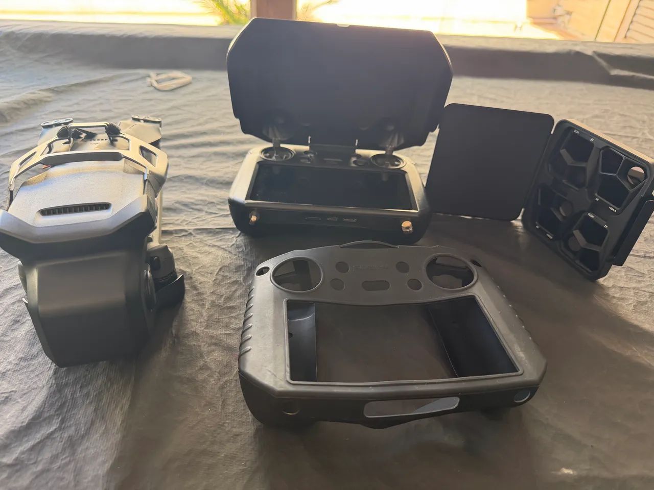 DJI Mavic 3 pro combo