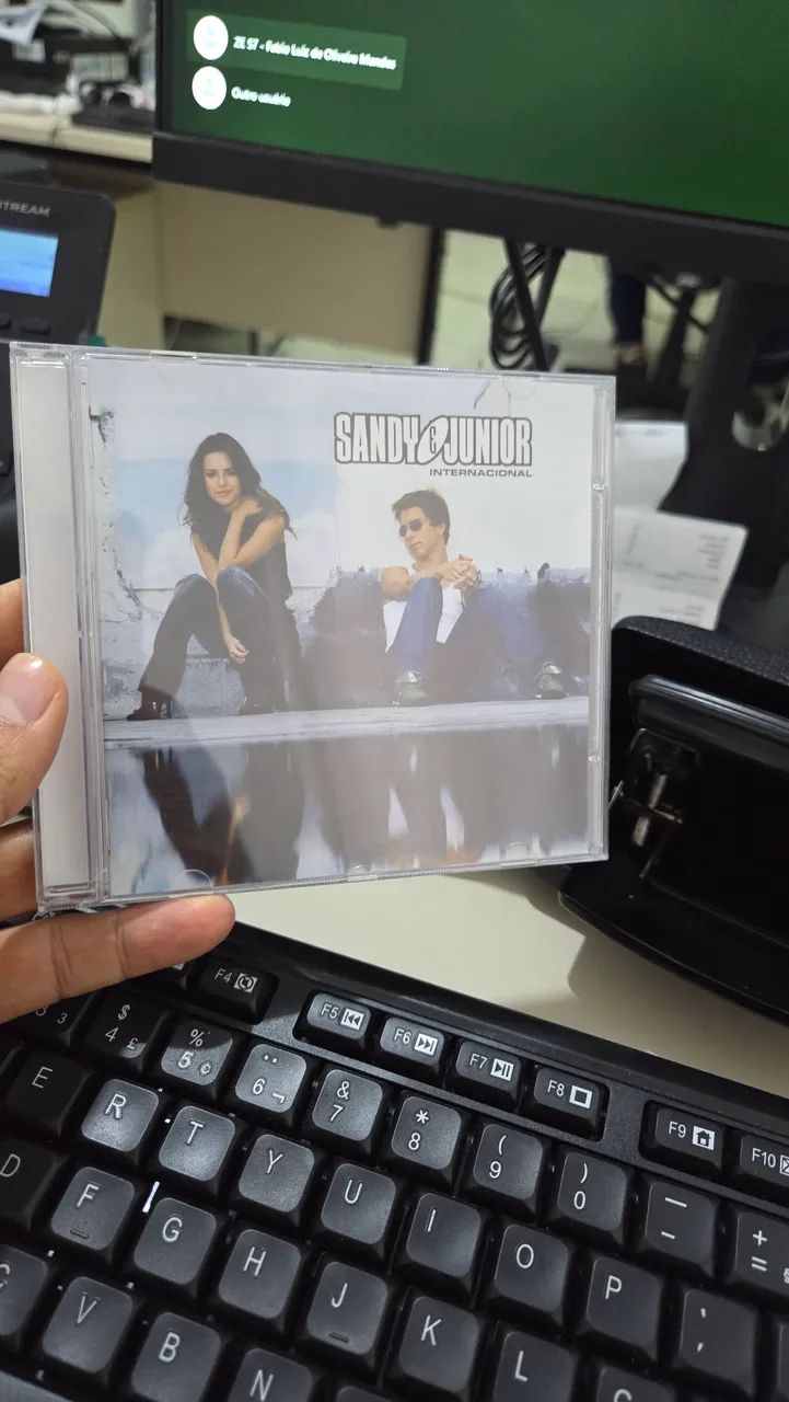 CD Sandy e Junior internacional / Identidades  - Foto 5