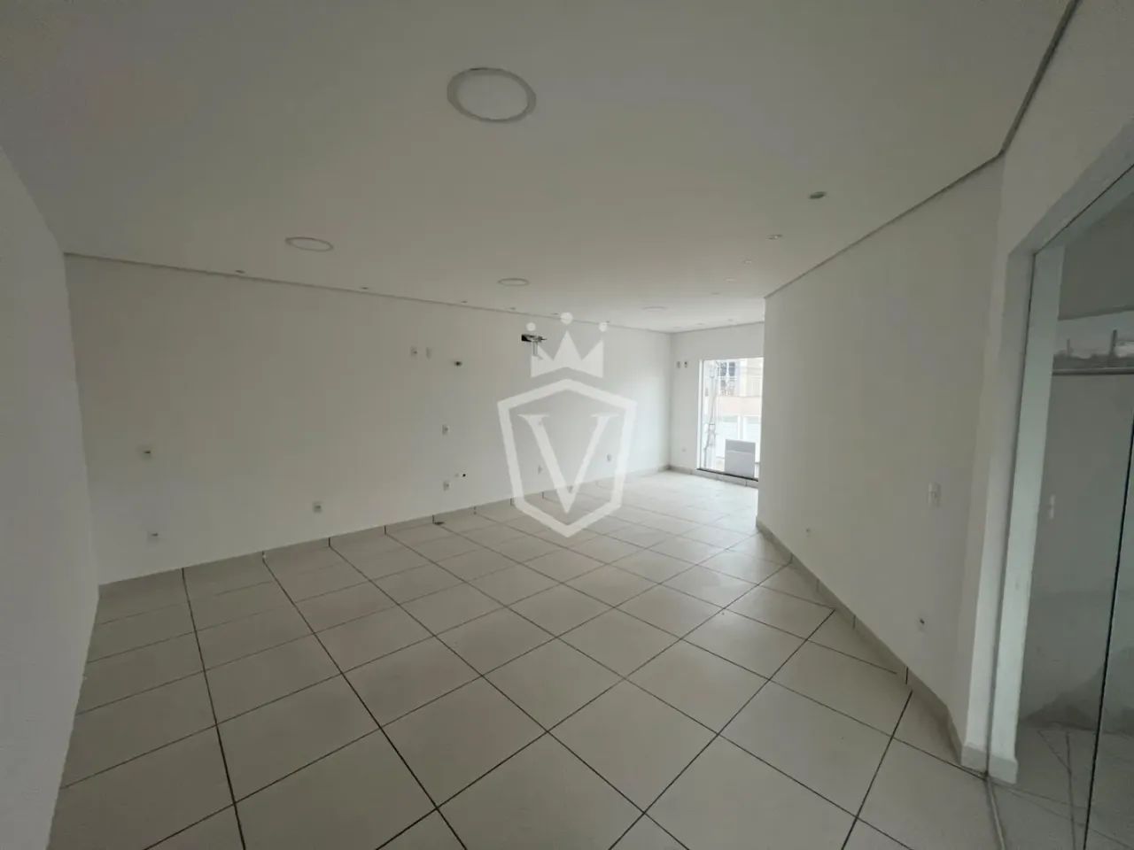 Sala para locação - Santa Giovana