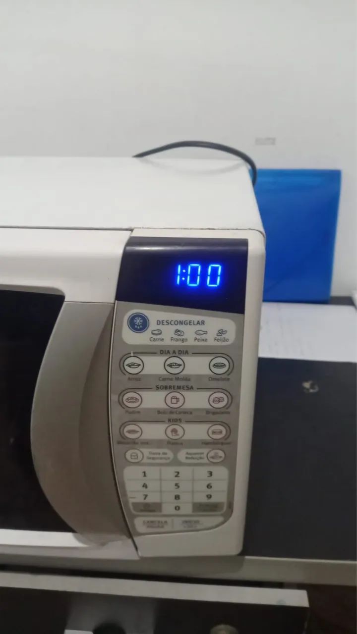 Microondas Electrolux 20litros - Foto 3