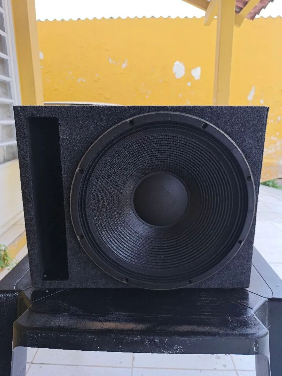 Vendo Caixa Auto falante 15'' 