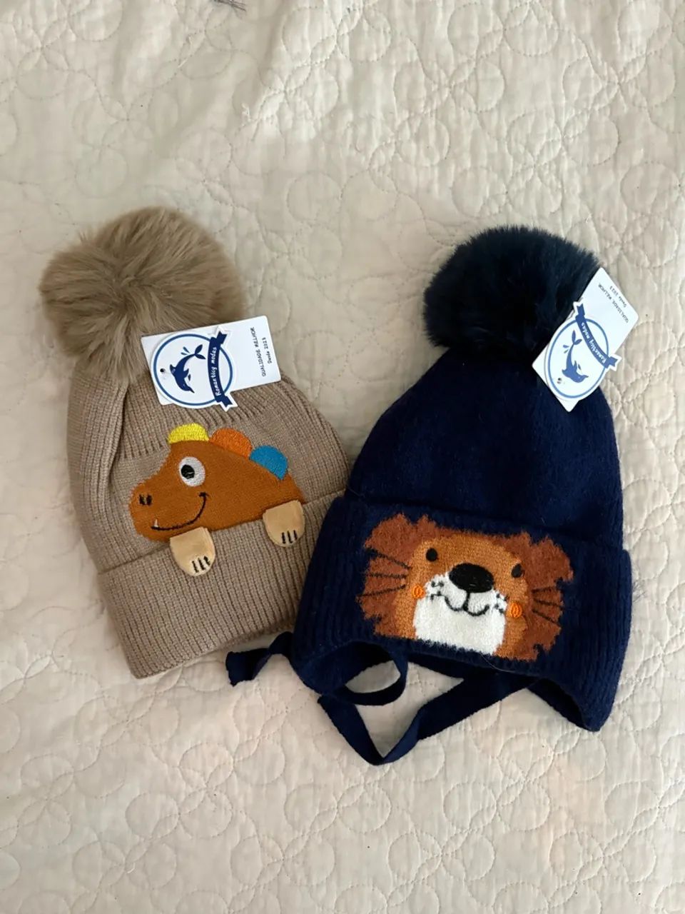 Kit com 2 toucas infantis