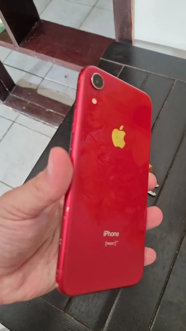iPhone XR 64gb Red - Foto 4