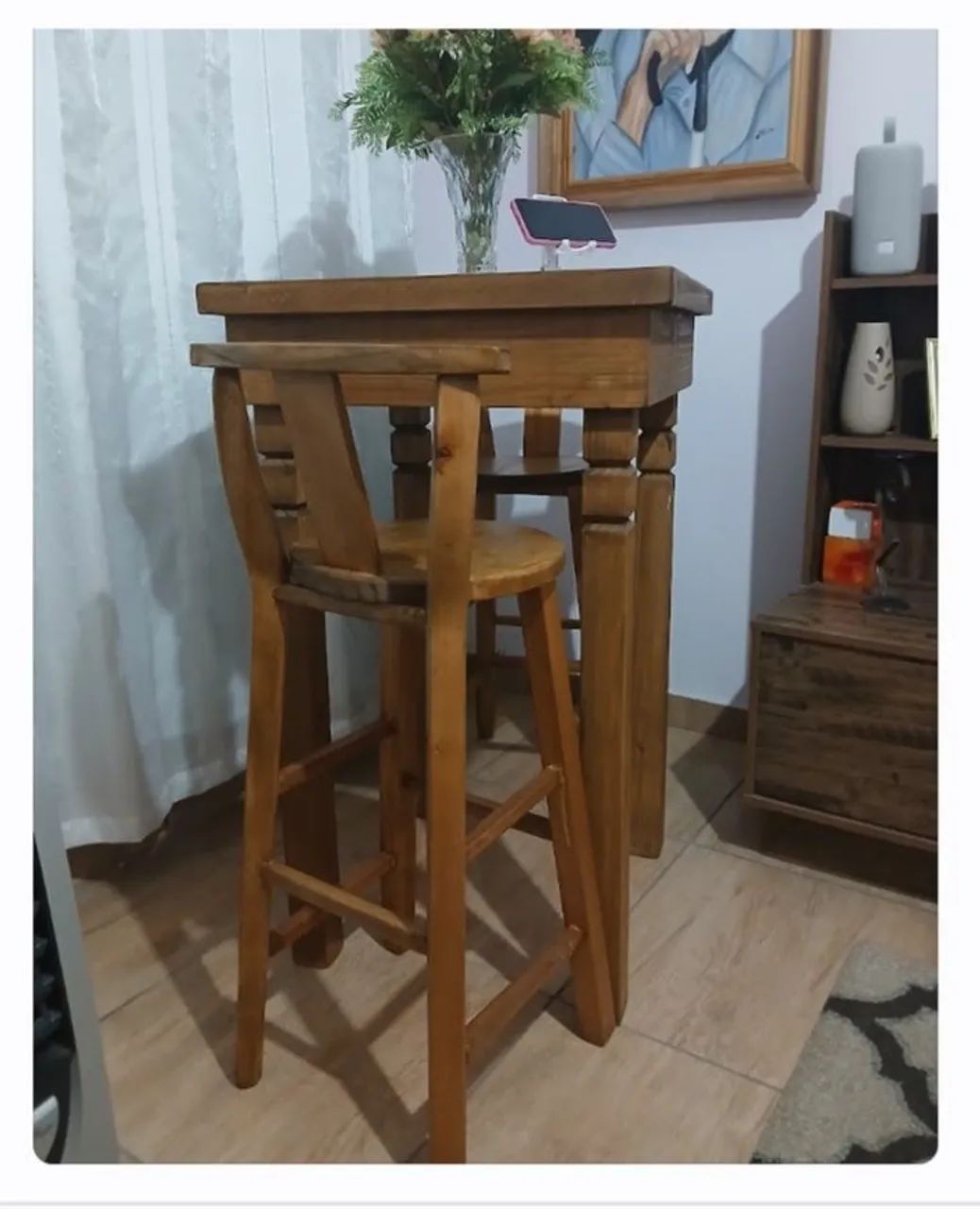 Mesa de  canto de sala ,tipo barzinho 