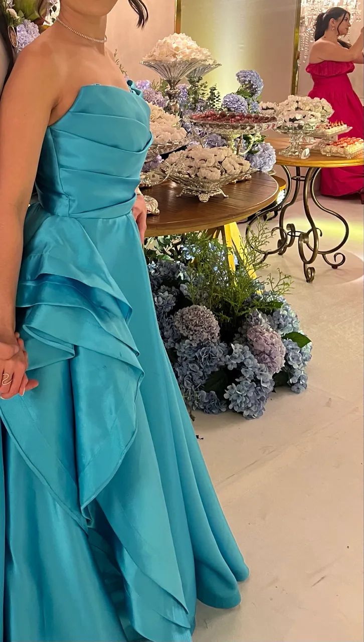 VENDO vestido azul Celeste, tam. 36/38  - Foto 5