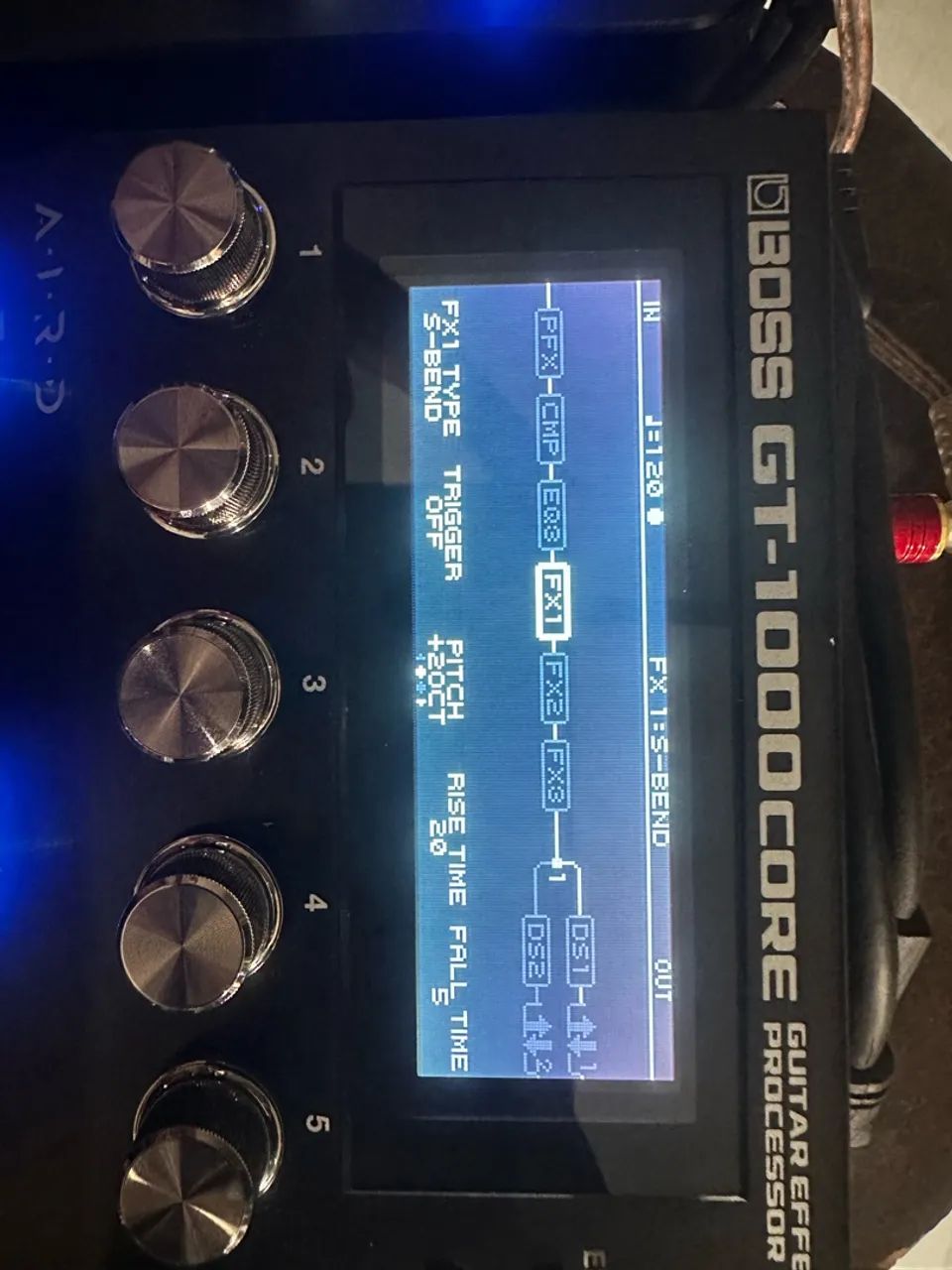 BOSS GT1000 CORE  - Foto 2
