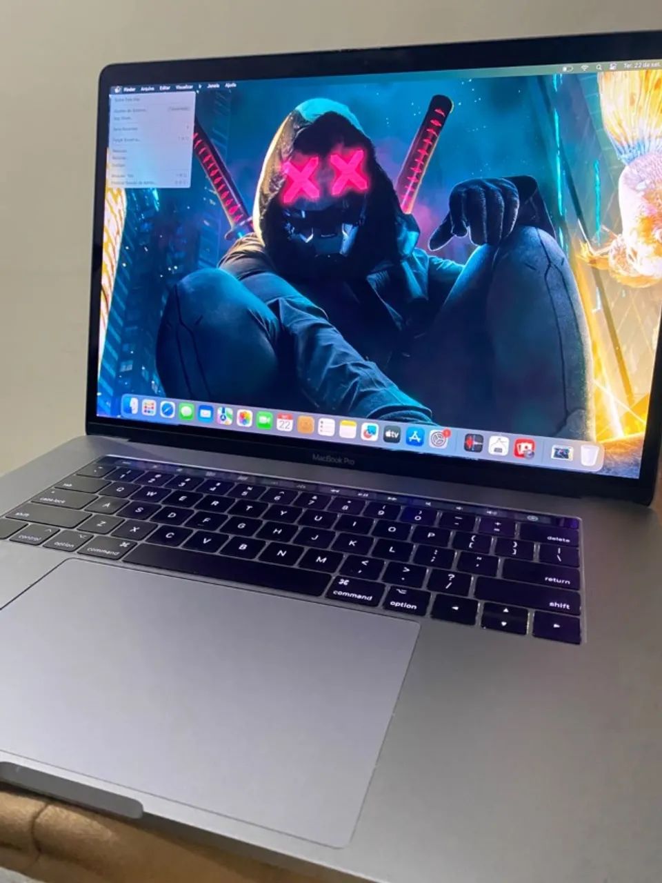 MacBook Pro A1707 15" com processador Intel Core i7, 16 GB  RAM, 2000Gb SSD, 4gb GPU - Foto 2