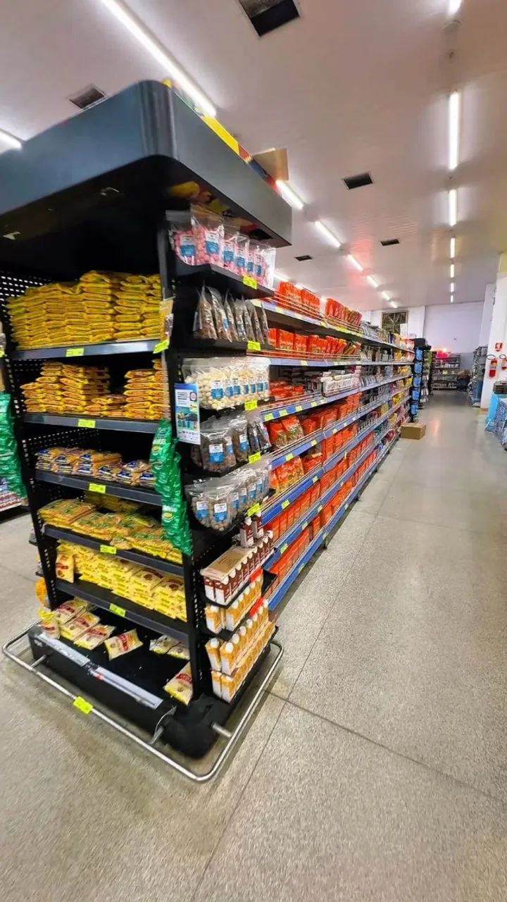 GÔNDOLAS, CHECKOUTS E EQUIPAMENTOS PARA LOJA - LOTE COMPLETO - Foto 2