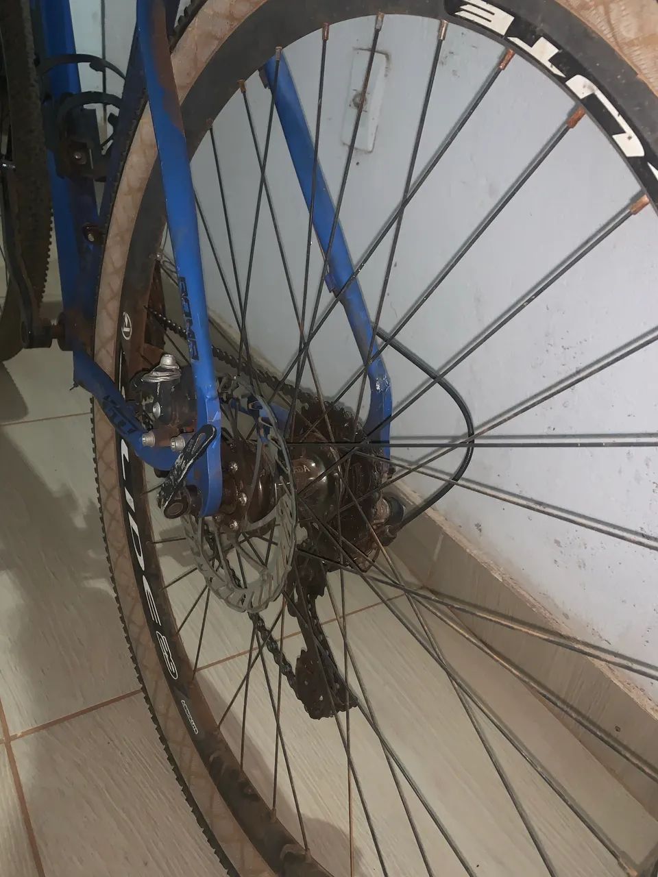 Bicicleta aro 29 - Foto 3