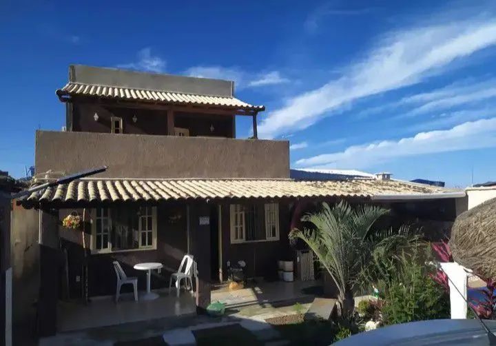 Vendo casa cm 3 quantos e 4 banheiro aceito oferta  - Foto 2