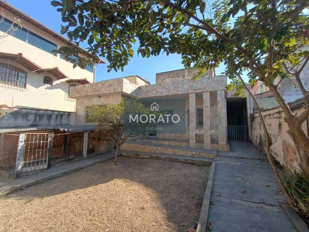 Casa 2 Quartos e 6 Vagas no Riacho das Pedras em Contagem