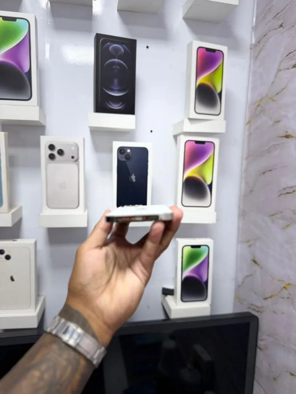 IPHONE 13 PRO MAX 128GB<br>R$ 3.299,00 - Foto 2