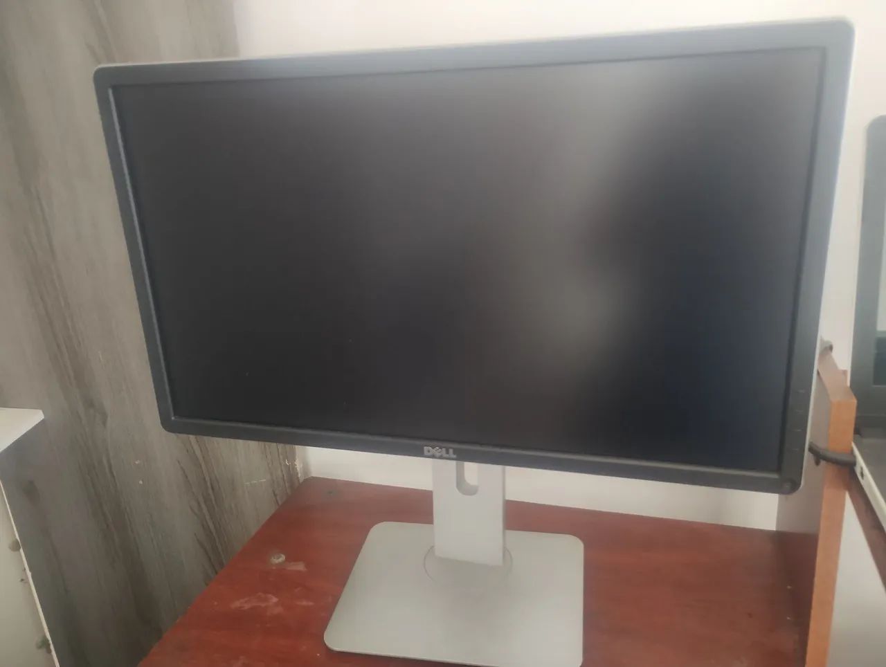 monitor Dell 24 polegadas detalhes 