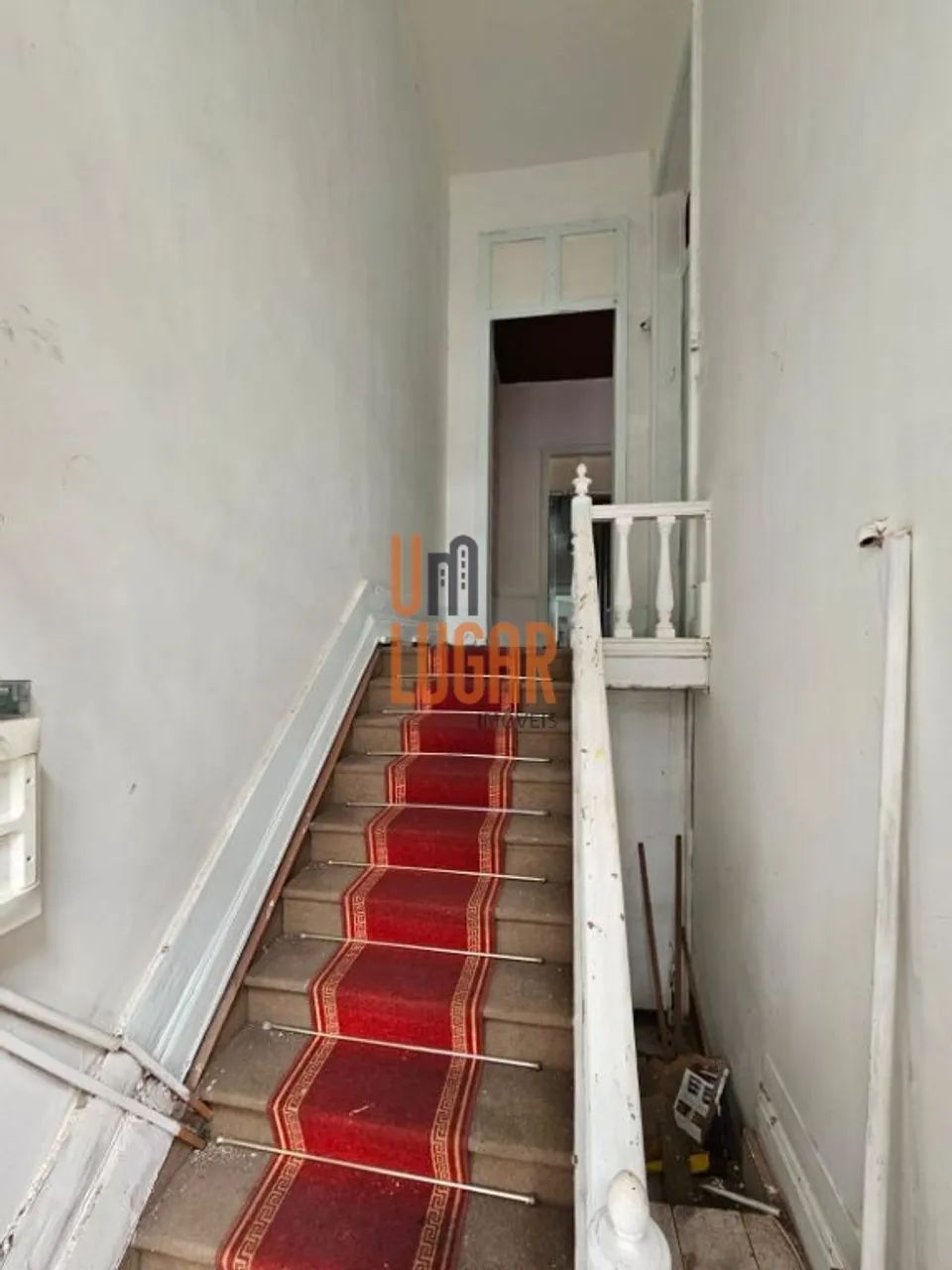 Um Lugar Imóveis Vende: Casa Comercial Ampla e Reformada, Pronta para uso na Tv. Padre Eut - Foto 6