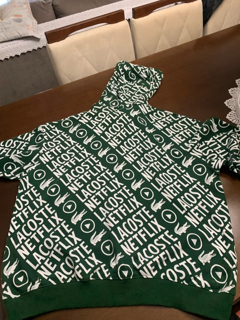 Moletom Lacoste Netflix 