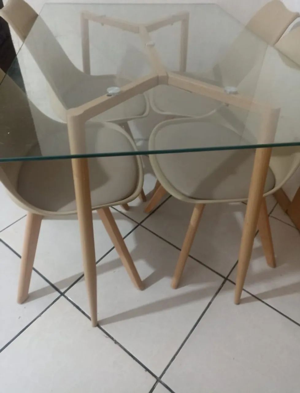 4 Cadeiras LEDA com Mesa - Foto 2