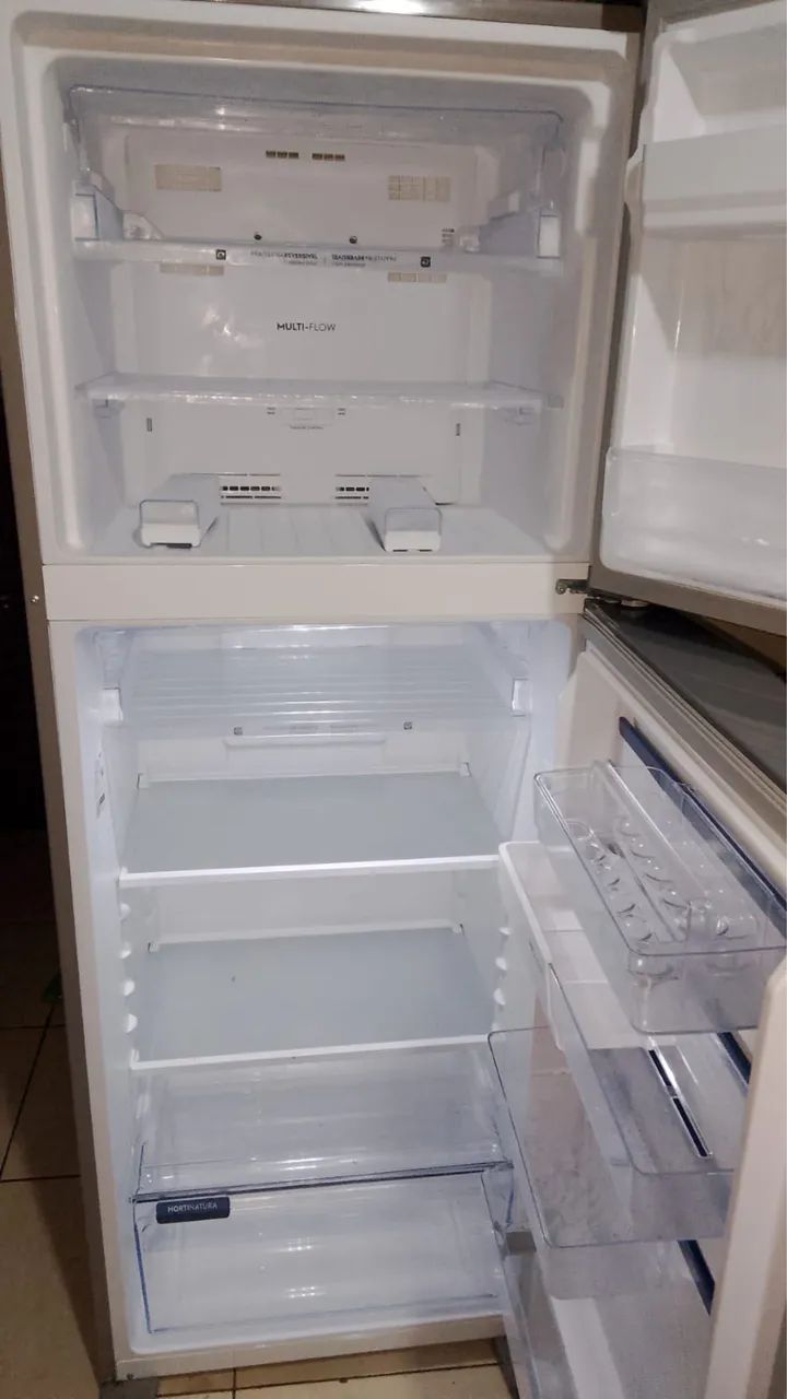 Vendo geladeira eletrolux - Foto 3