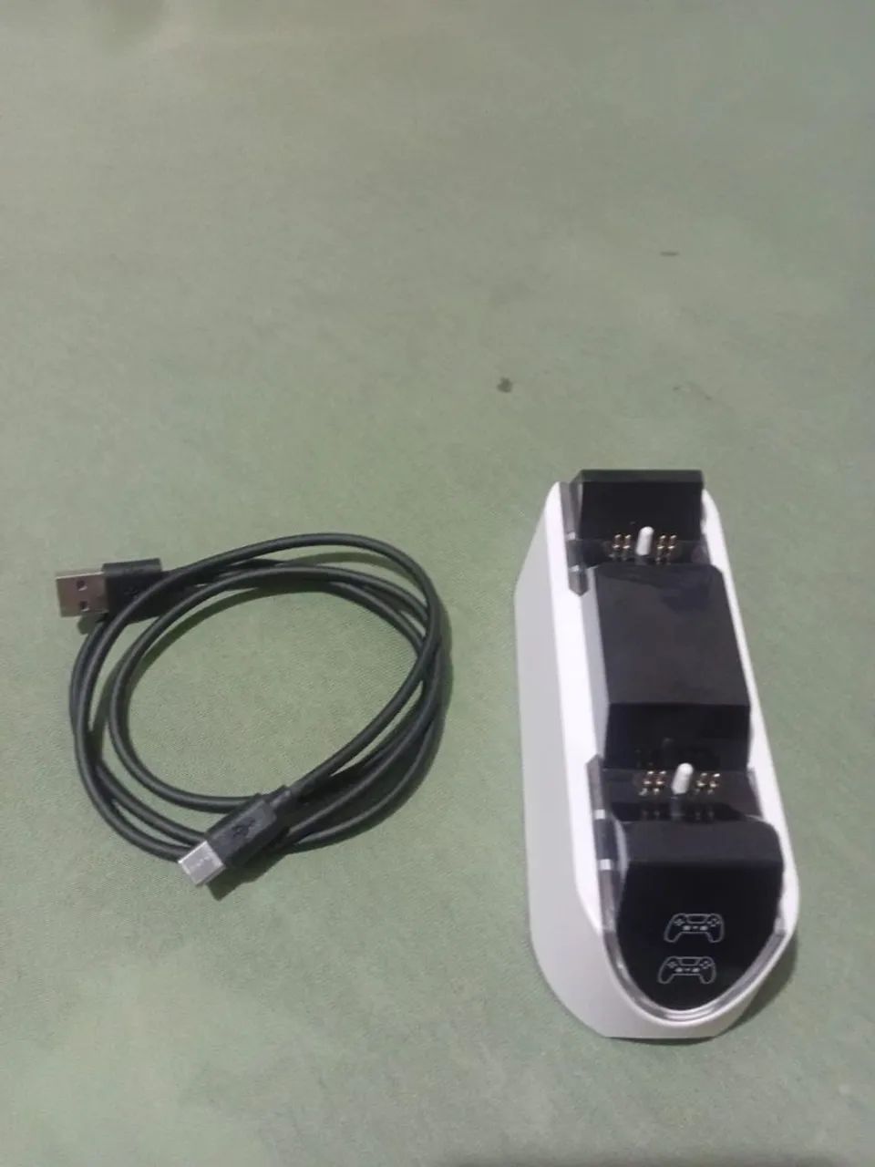 Vendo dock de carregamento ps5