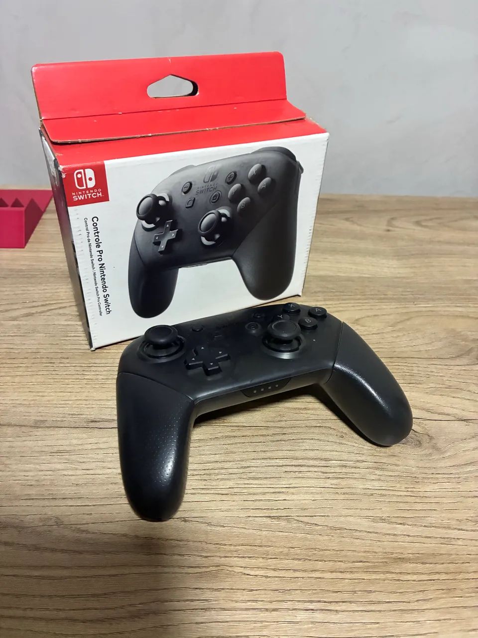 Nintendo Switch Pro Controller Original + Caixa e Cabo Lacrado