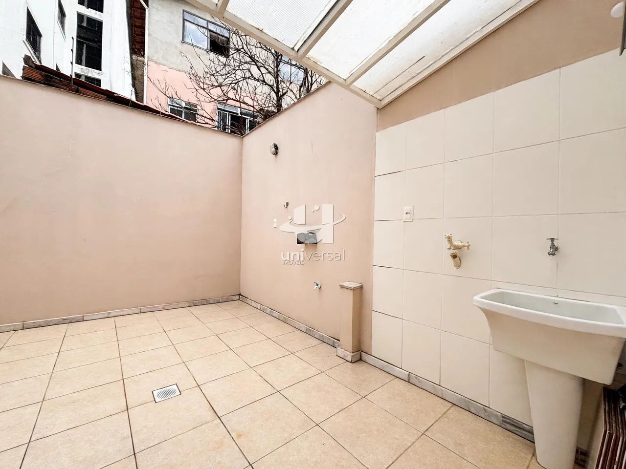 Apartamento Garden de 1 Quarto com Garagem a 700m do Parque Halfeld - Foto 4