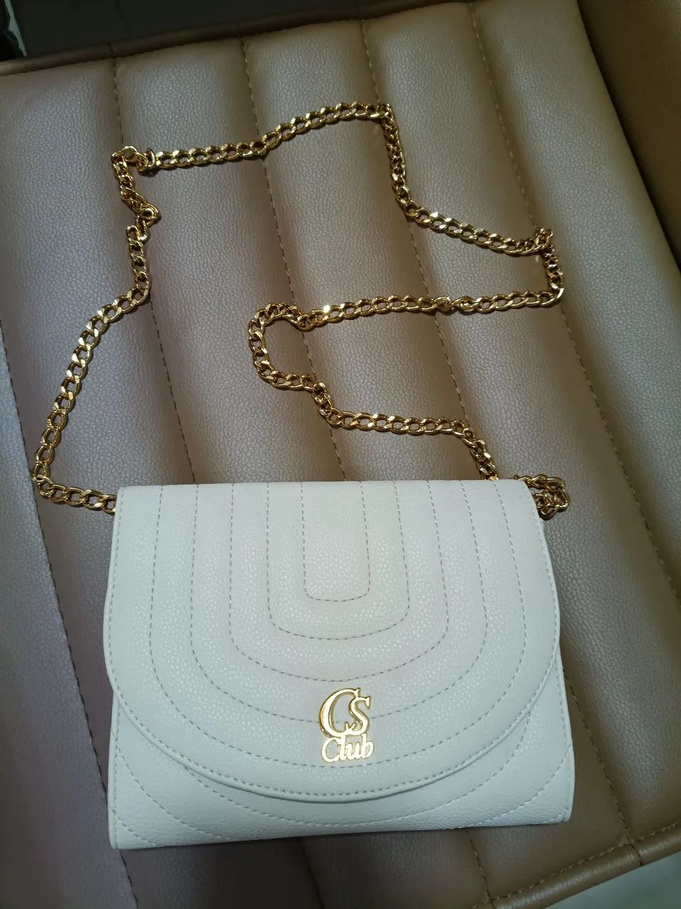 Bolsa pequena Carmem Steffens original e perfeita 