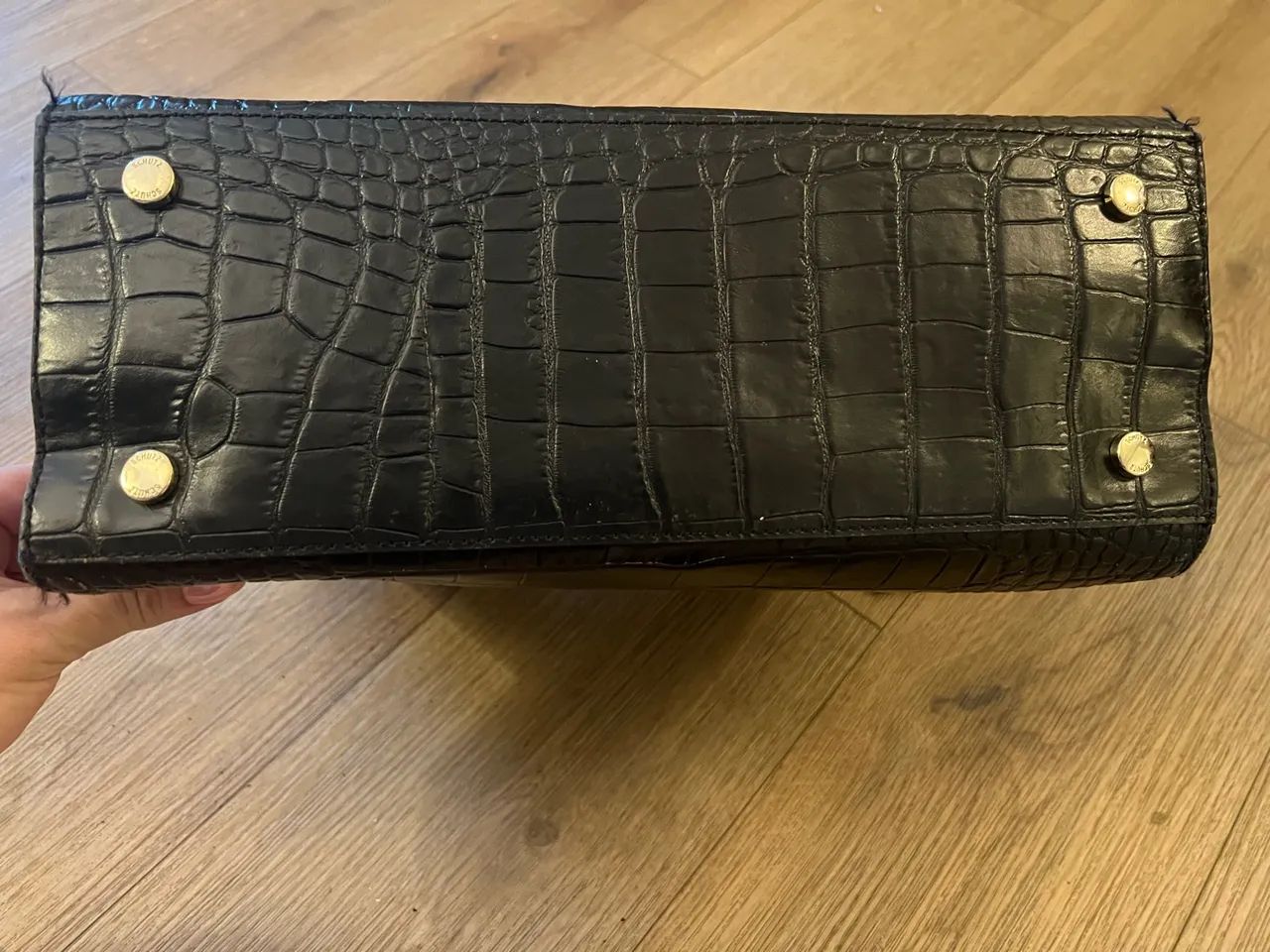 Bolsa Tote Schutz Couro Croco Preta - Original e Excelente Estado - Foto 2