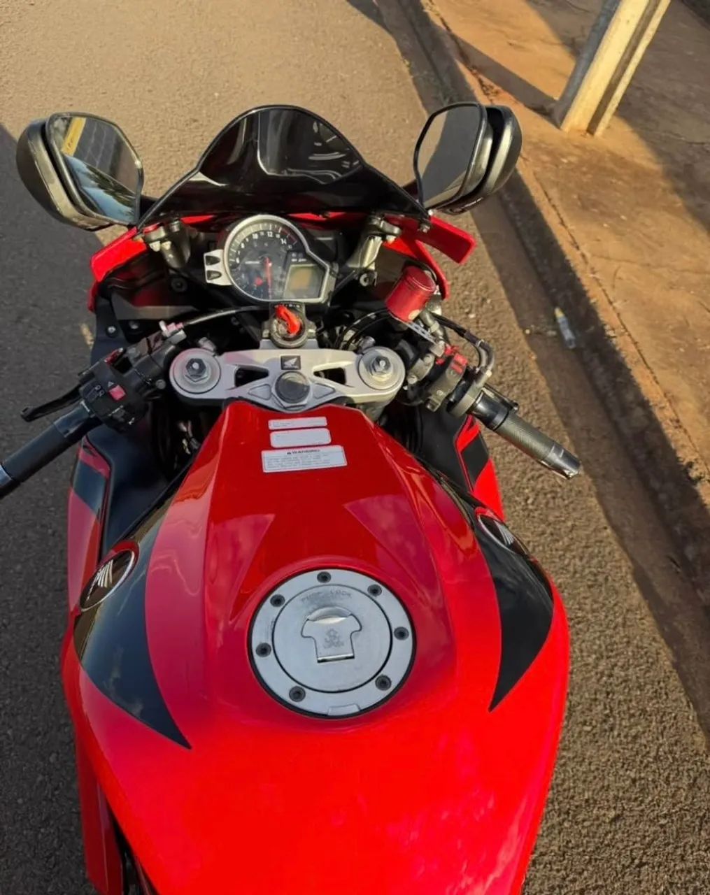 CBR 1000 rr FIREBLADE  - Foto 3