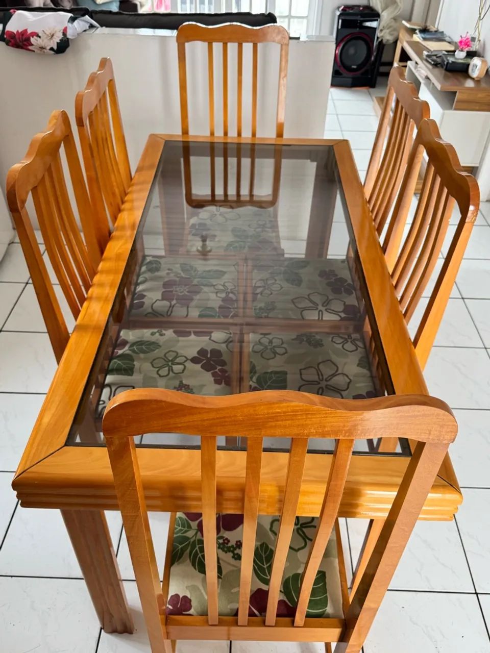 Mesa com cadeiras  - Foto 2