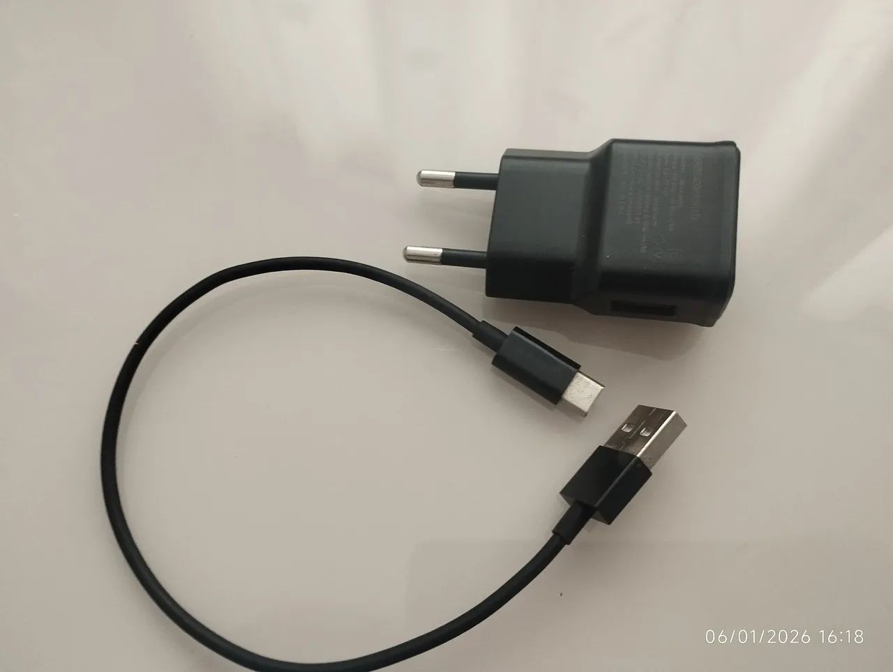 Carregador Original USB NOVO COM CABO TIPO C  - Foto 2
