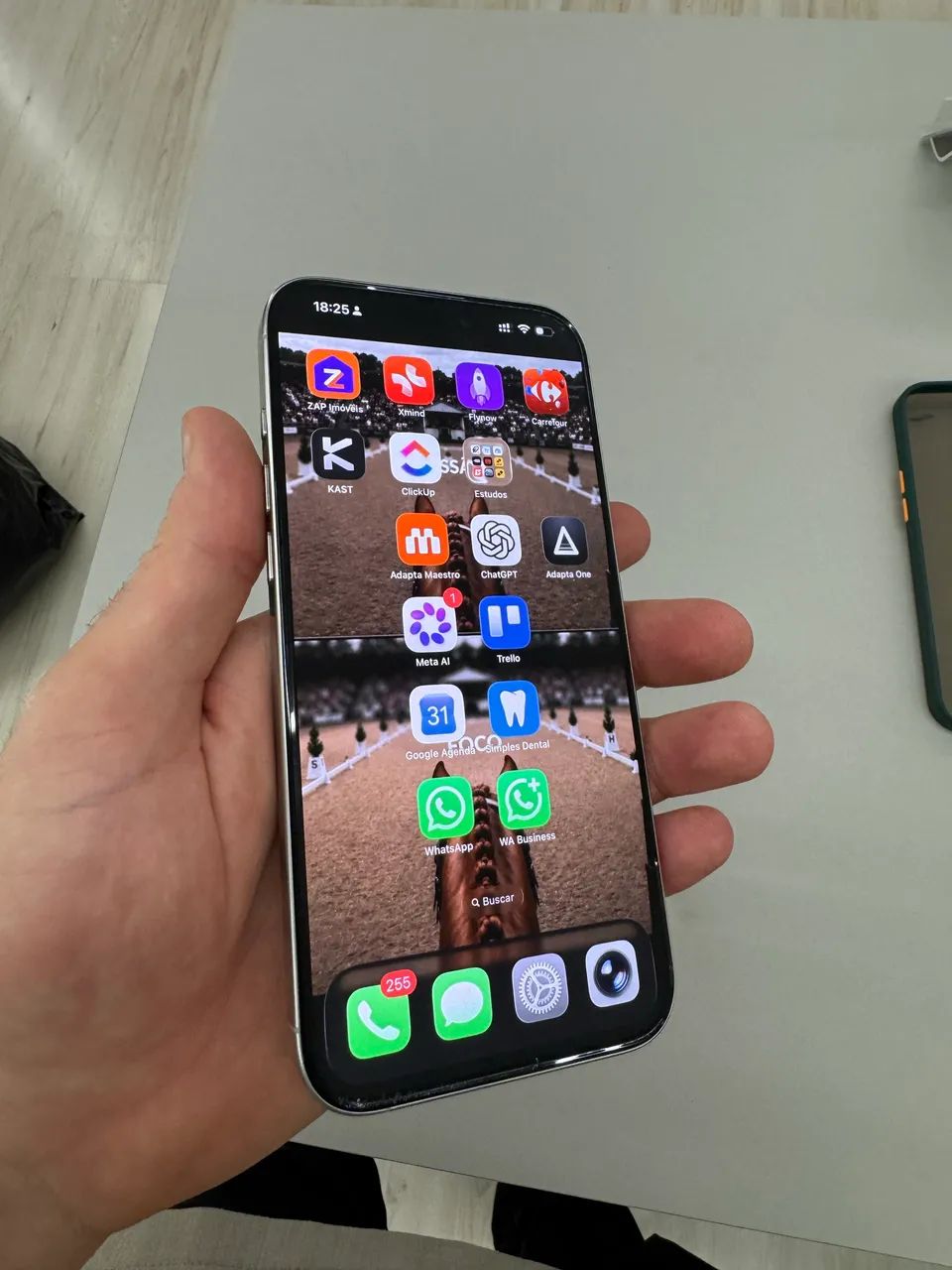Iphone 16 Pro Max 512 GB Seminovo - Excelente estado - Foto 3