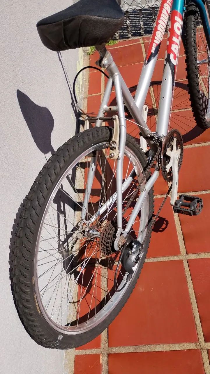 Bicicleta aro 26 semi novo  - Foto 2