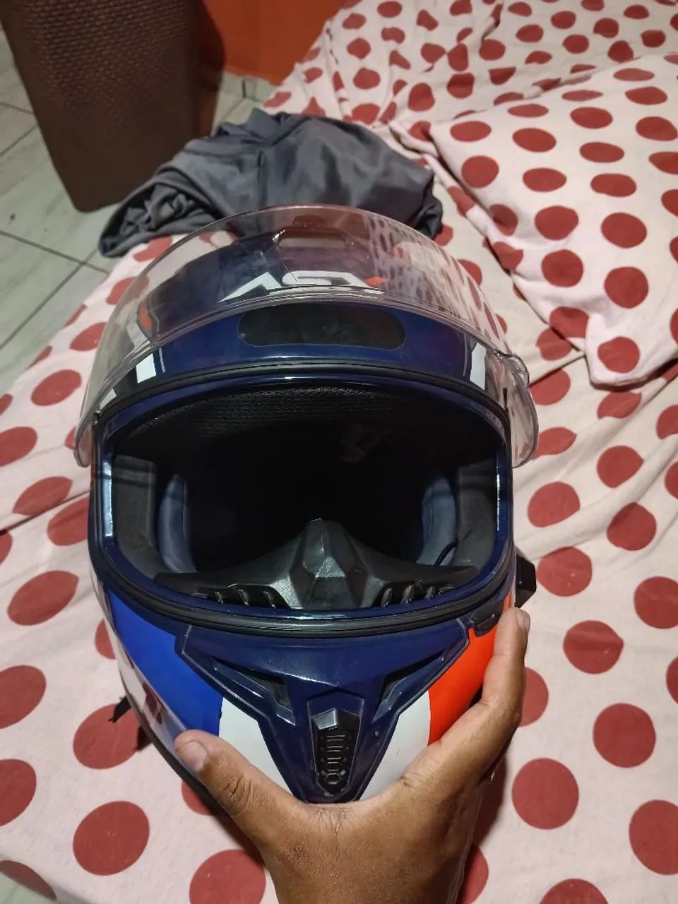 Tamanho 56, capacete bom e confortável  - Foto 4