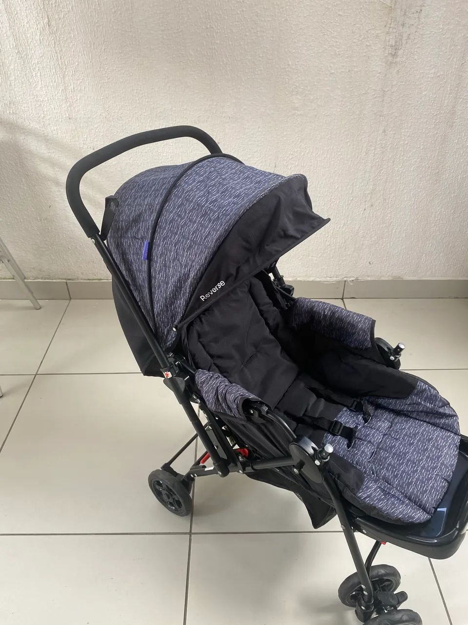 Carrinho de bebê novíssimo 