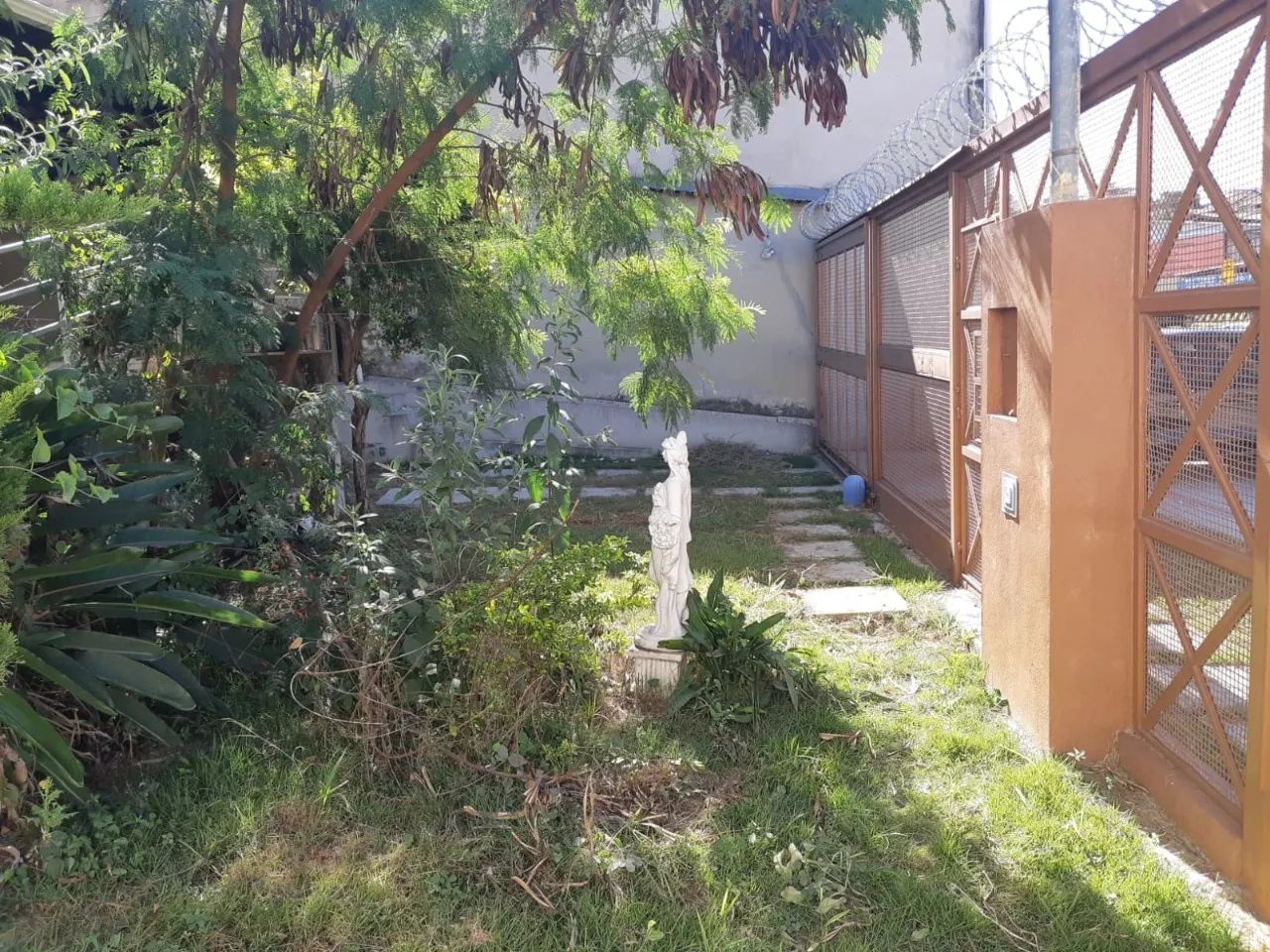 CASA CÉU AZUL 4 QUARTOS, 3 SUÍTES 8 VAGAS - Foto 2