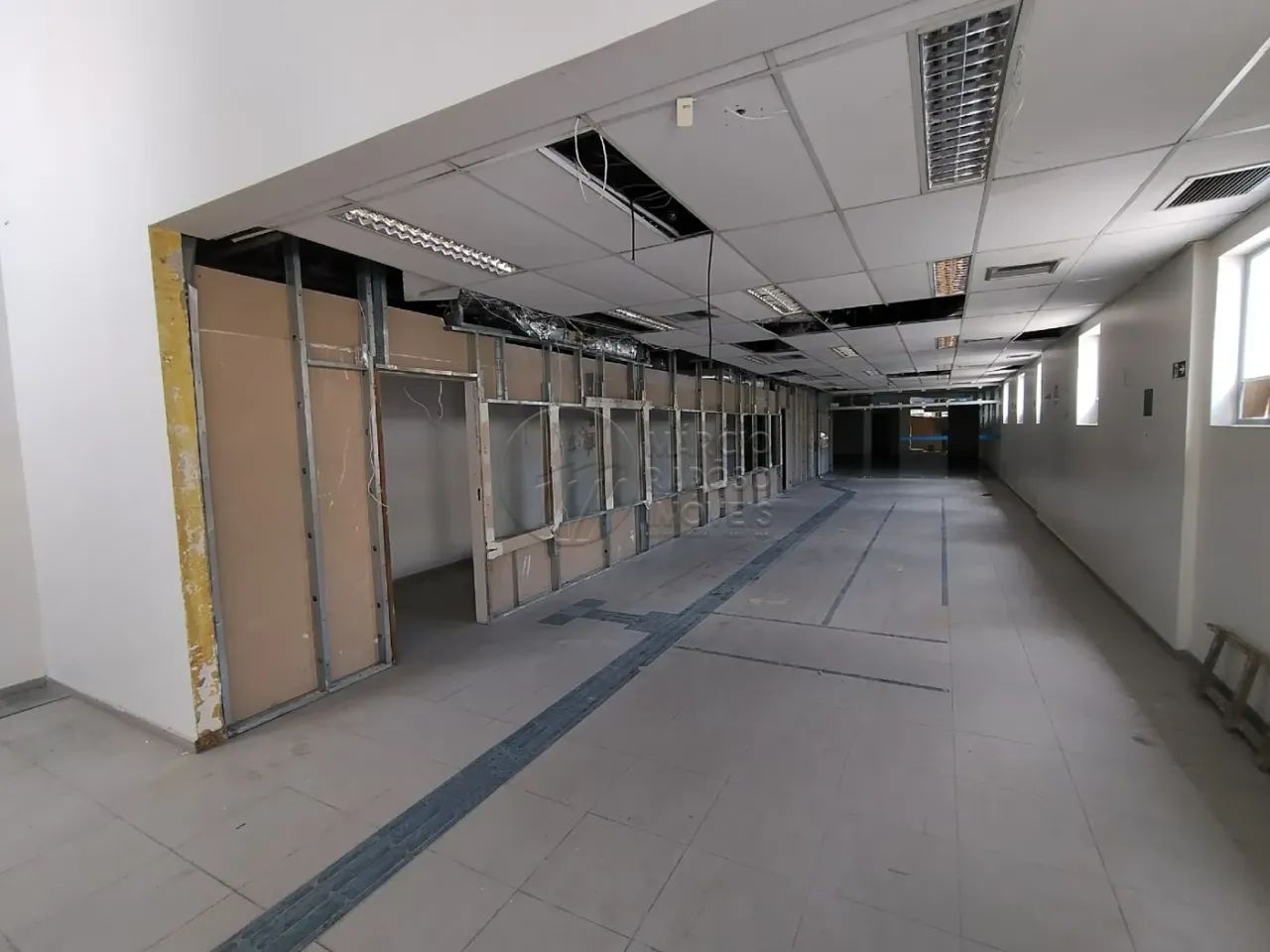 PONTO COMERCIAL NA AV. ÁLVARO CALHEIROS MEDINDO 525,00M² - Foto 2