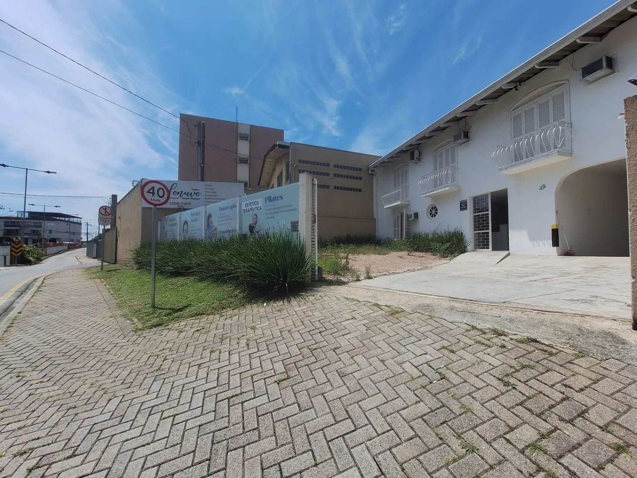 Sala Equipada com Maca e Cadeiras para Locação no Centro Clínico Lenuve | R$ 1.200 com tud - Foto 5