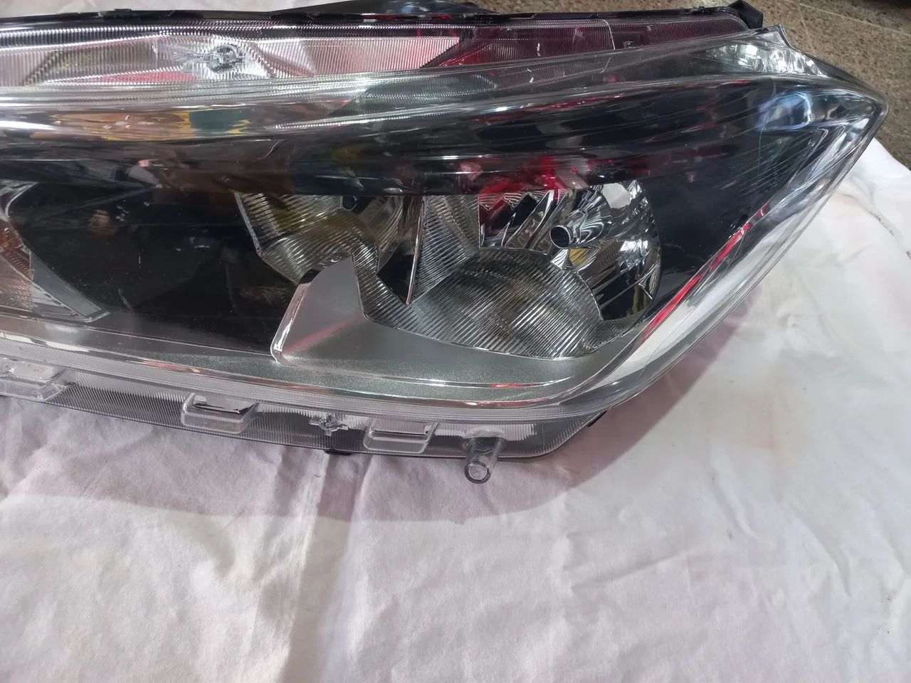 FAROL KIKIS SEM LED ESQUERDO  - Foto 3